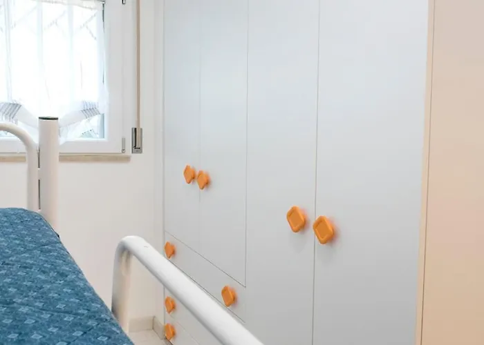 S027 - Sirolo, Nuovo Trilocale In Centro Con Aria Condizionata Sirolo